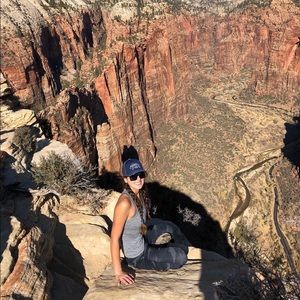 Meet your Posher, Tierra